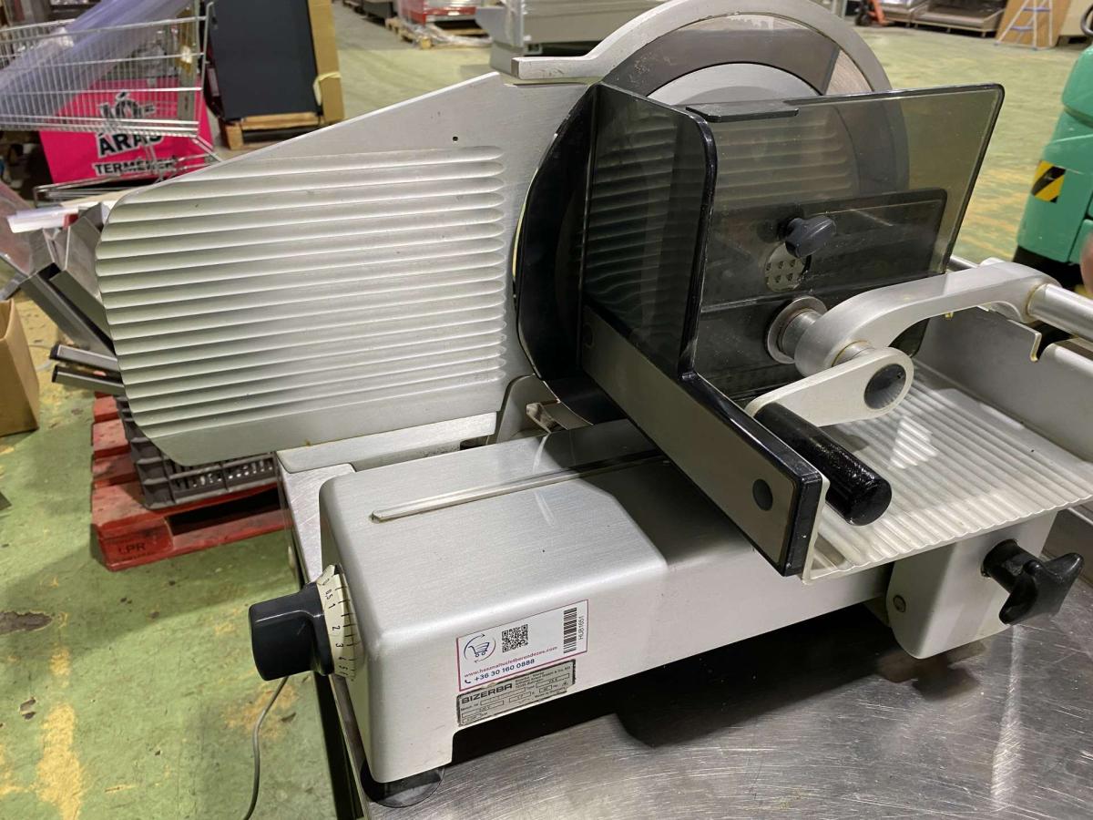 Bizerba VS 8 szeletelőgép – termékfotó elölnézet