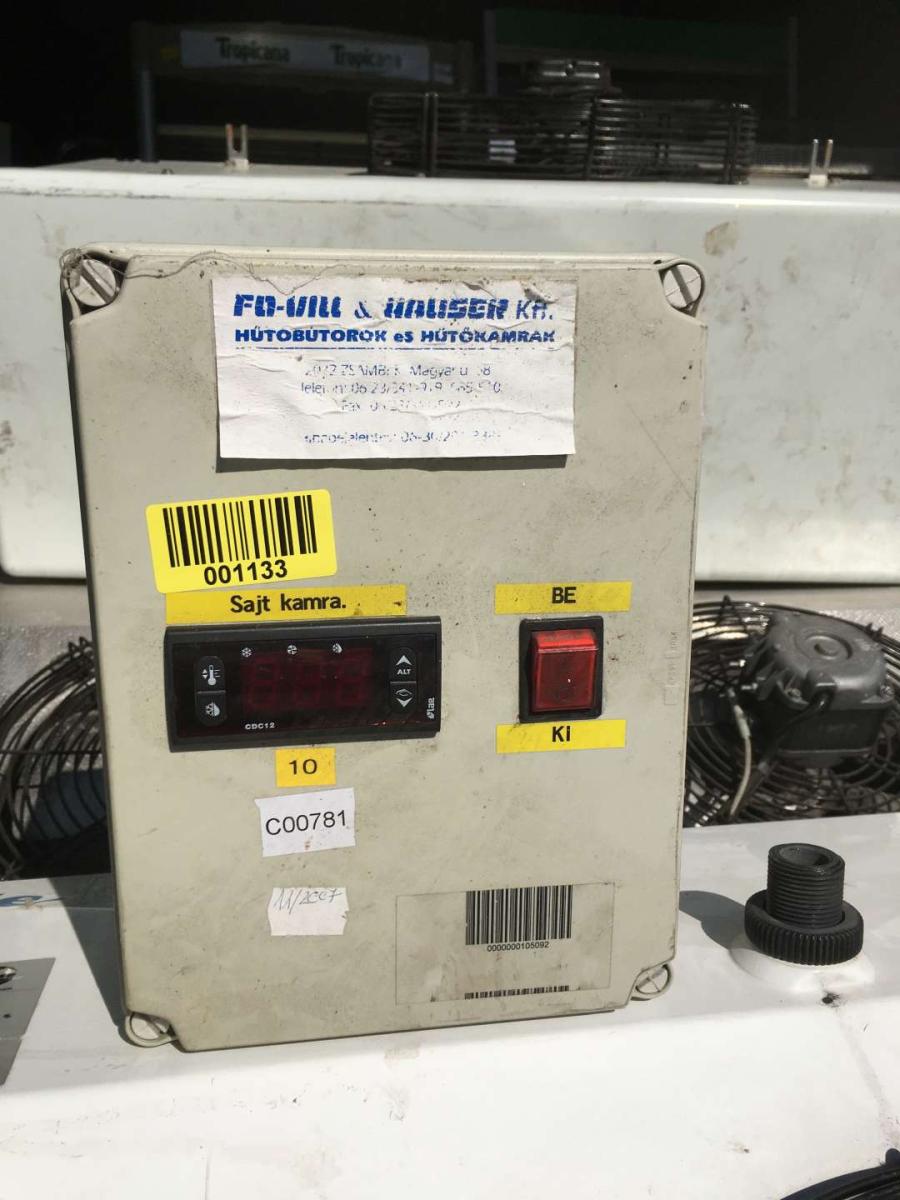 Kamravezérlő – termékfotó elölnézet