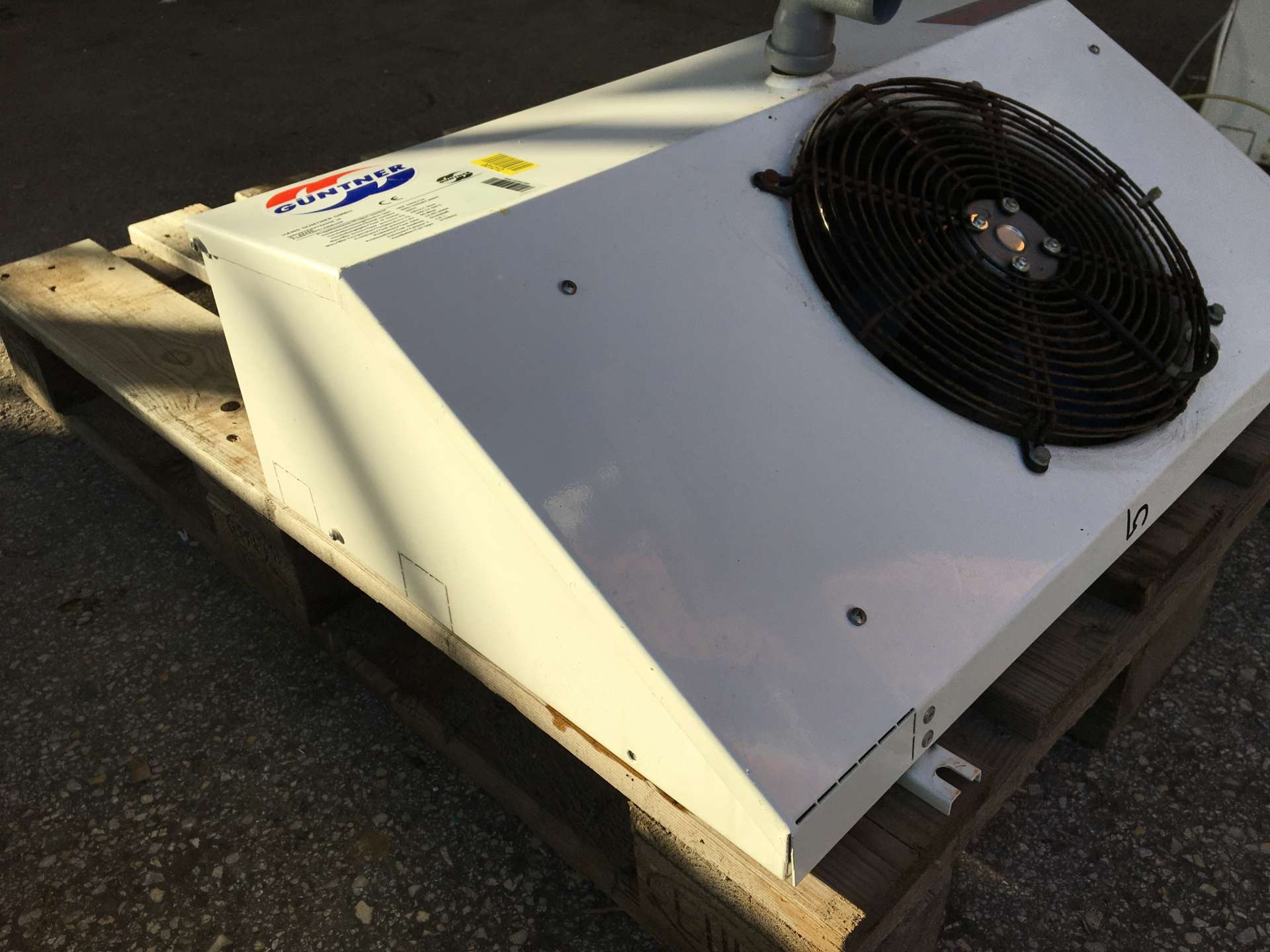 Elpárologtató Güntner GDF 030A/14