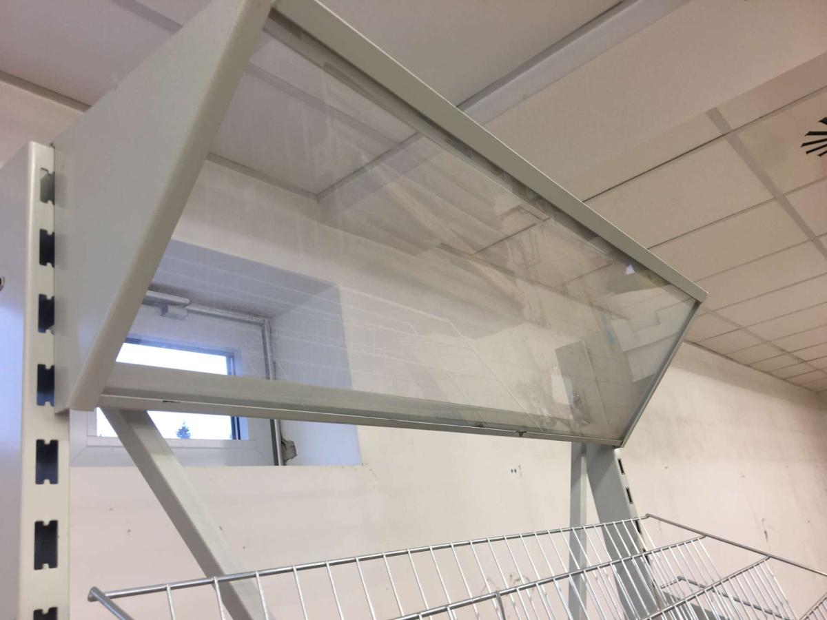 Újságos állvány 100*60*200 – termékfotó 45° nézet