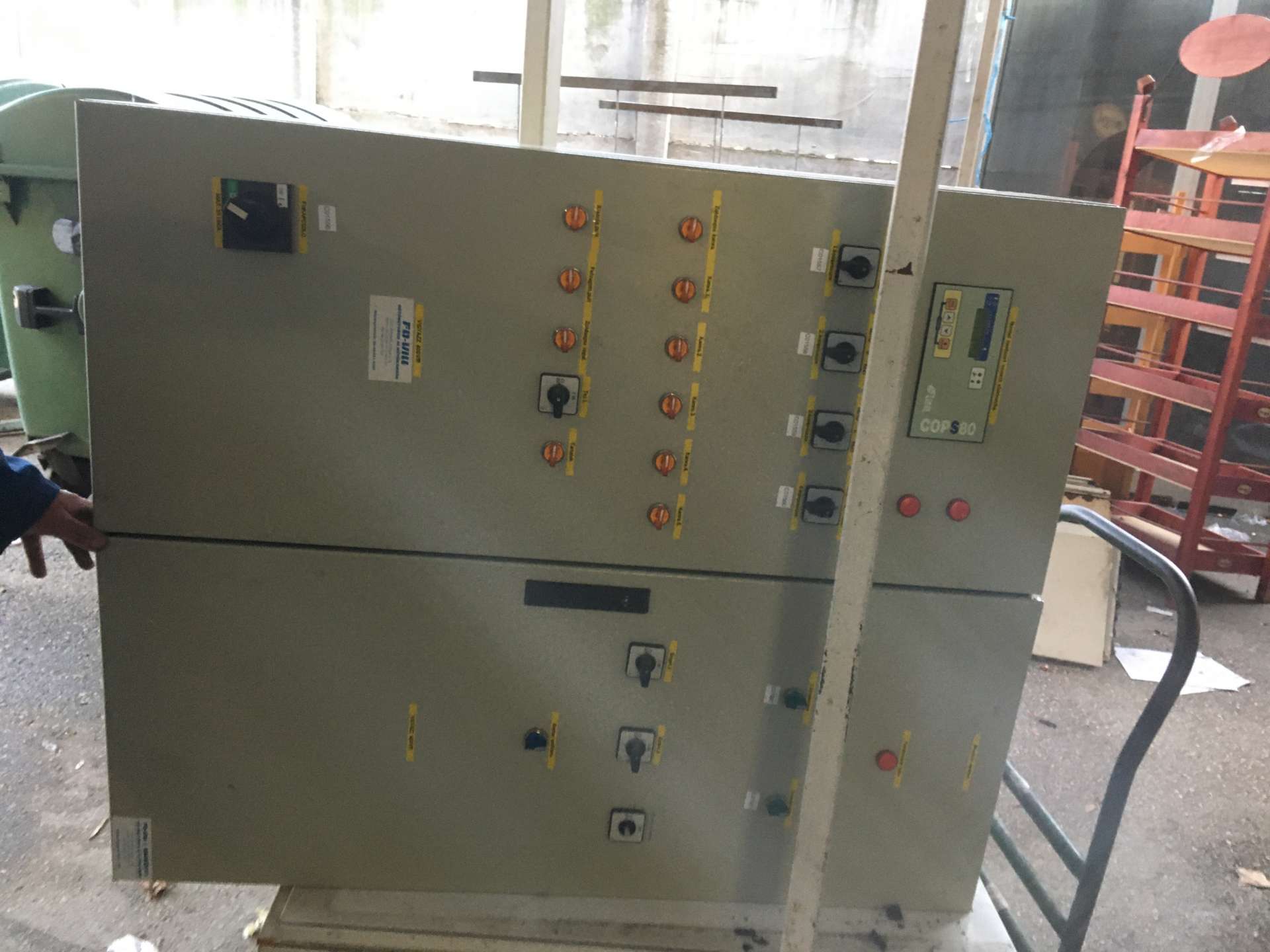 Vezérlőszekrény hűtés gépészet