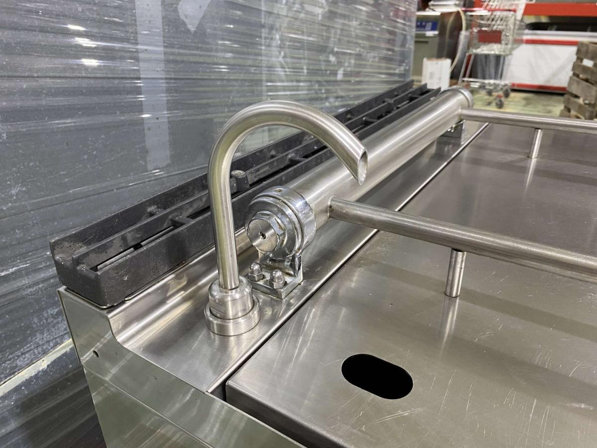 Berto's E9BR8/I elektromos billenőserpenyő 80 literes BERTOS – termékfotó alulnézet