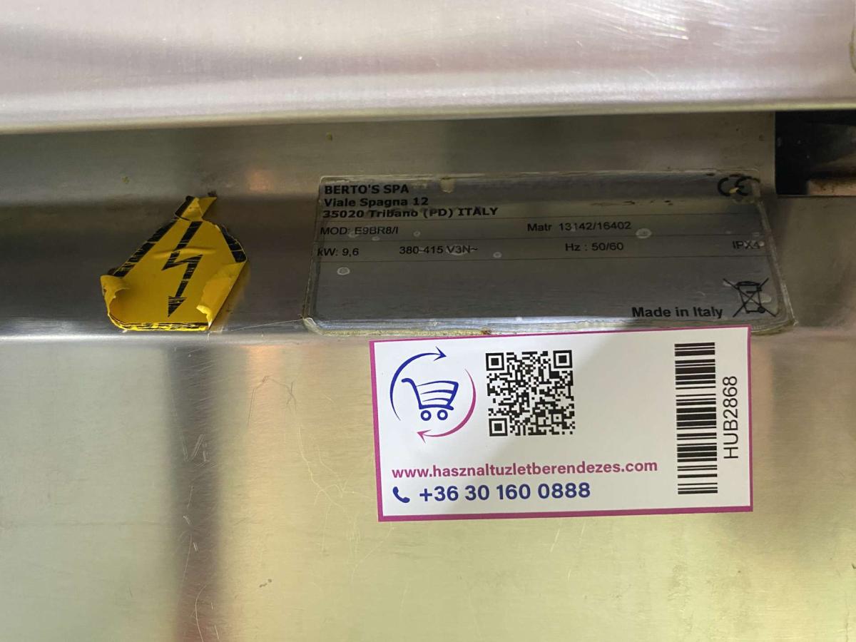 Berto's E9BR8/I elektromos billenőserpenyő 80 literes BERTOS – termékfotó használat közben