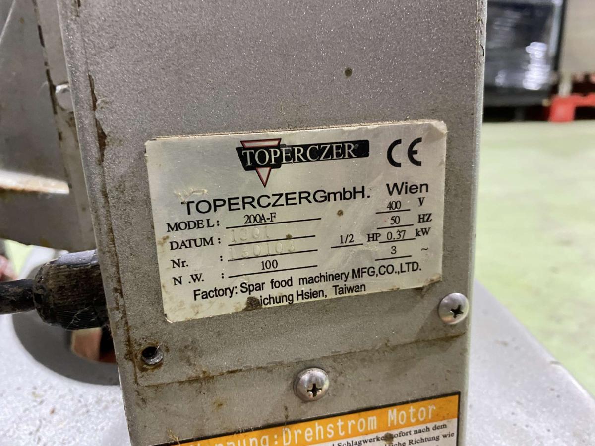 Habverő / dagasztó Toperczer SP 200A-F – termékfotó alulnézet